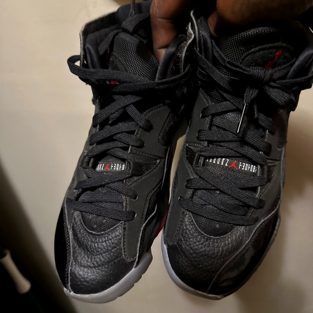 Nike jordans